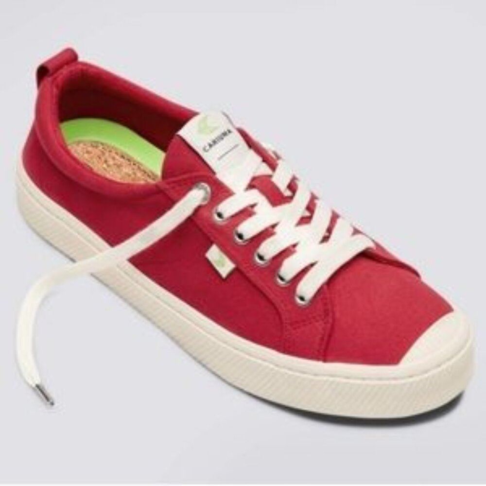 Cariuma | Oca Low Red Canvas Sneakers